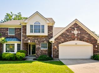 372 Churchill Ln, Gurnee, IL 60031