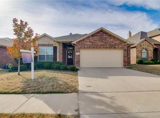 10909 Hawks Landing Rd, Haslet, TX 76052