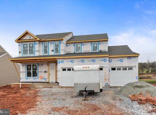 200 Callie Dr, York, PA 17404