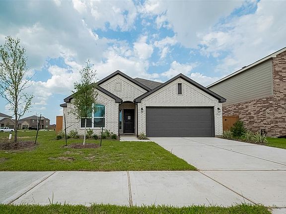 3rd image of 27318 Clear Breeze Drive