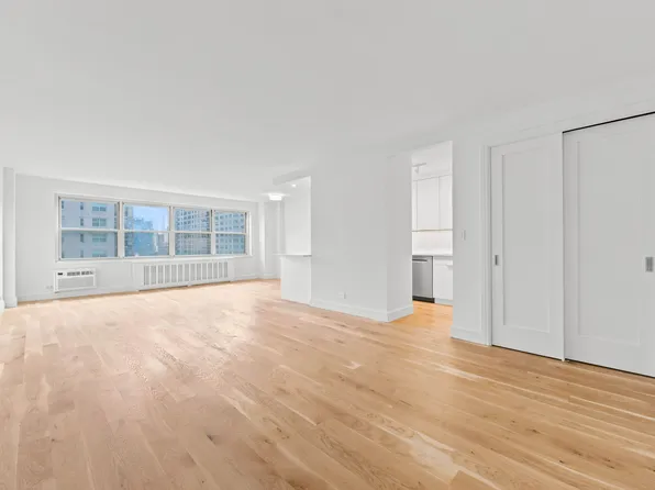 165 West End Avenue image 1 of 18