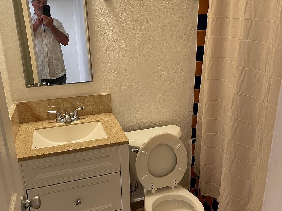 2nd image of 1220 X St APT D