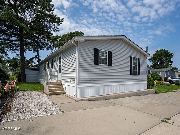5th image of 115 Briarwood Court