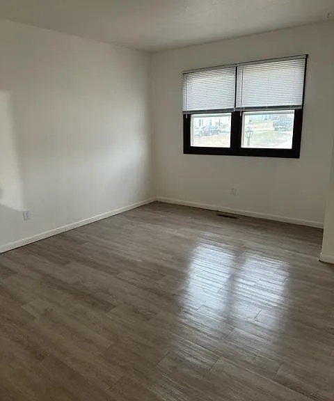 4705 SE 3rd St — Photo 5
