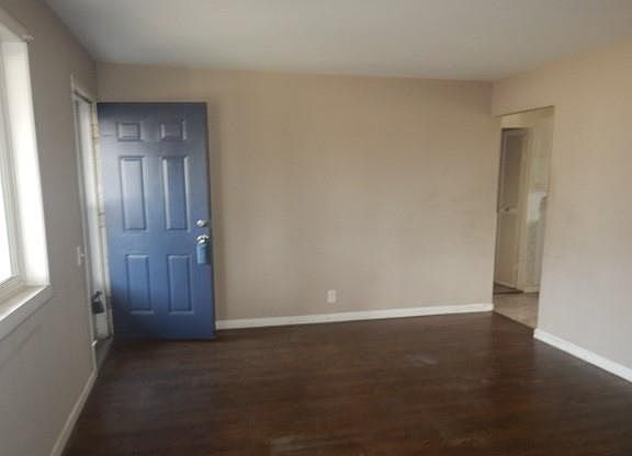 4th image of 10303 Trask Dr