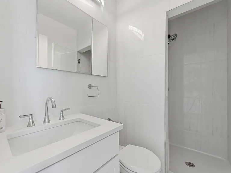 Guest Bath/Shower