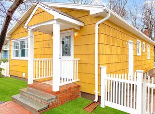 101 Cambon Ave, Saint James, NY 11780