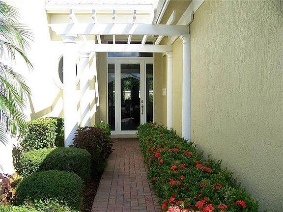 2nd image of 1057 Riverwind Cir