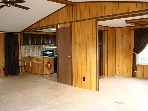 Kitchen/Dining Rm.