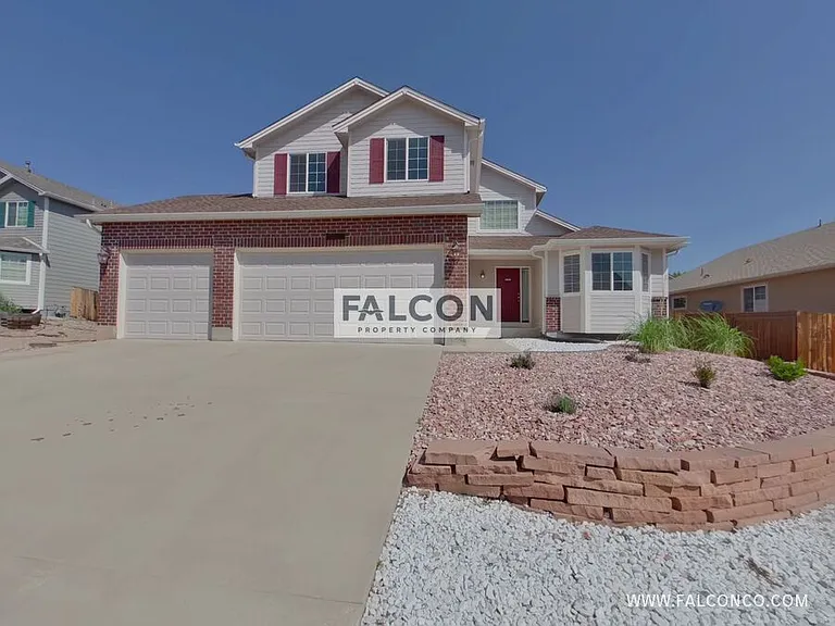 6536 Graymont Dr — Photo 1