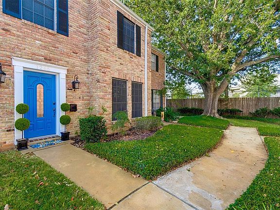 4th image of 1285 Country Place Dr