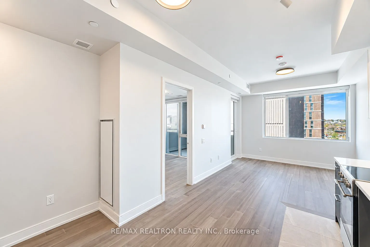 1 bed, $3,195 — Photo 3