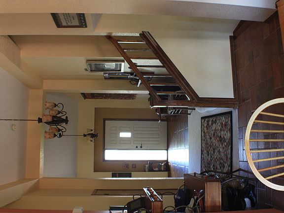 From Kitchen to entry