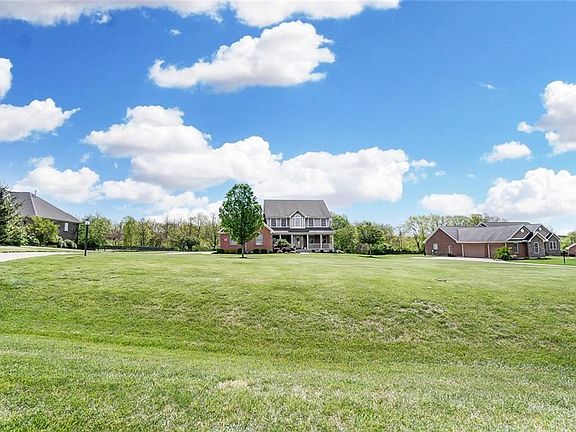 3rd image of 7060 Clearview Ct