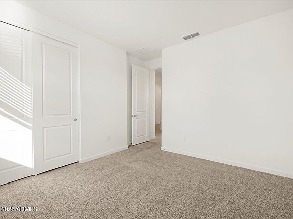 5th image of 37358 W SAN CLEMENTE Street