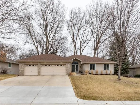 11756 65th Ave N, Maple Grove, MN 55369