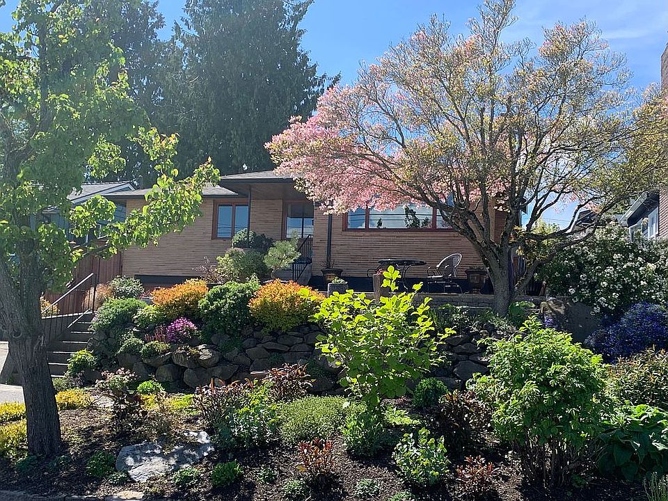 1st image of 3427 Belvidere Ave SW