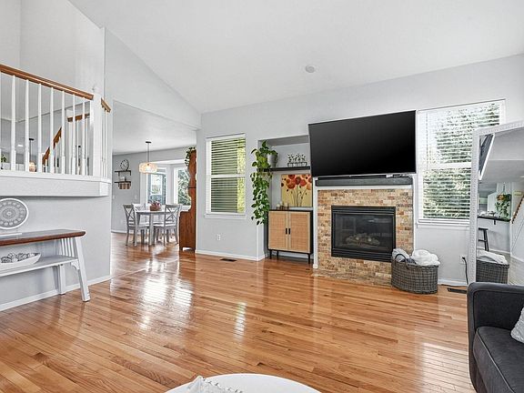 2nd image of 1853 Tynan Dr