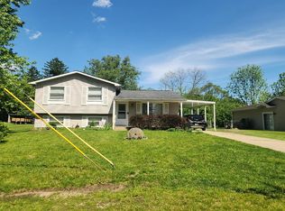 1800 La Salle Blvd, Highland, MI 48356