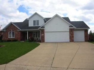 2142 Gold Ct, Greenwood, IN