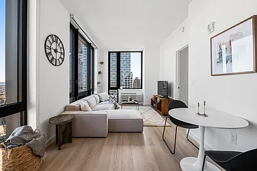 26 Van Reipen Avenue