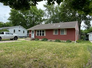 630 E 4th St, Litchfield, MN 55355