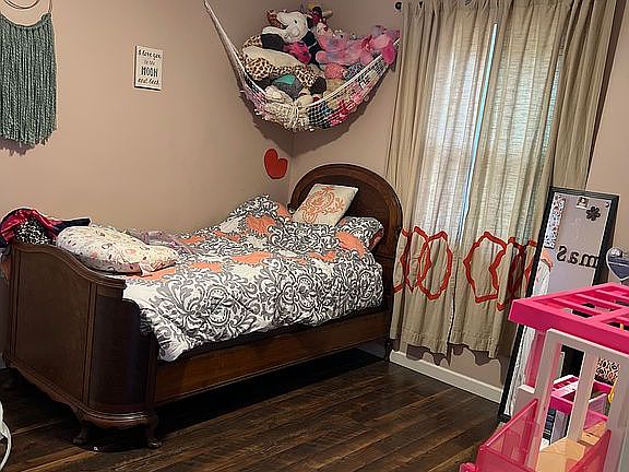 Second bedroom