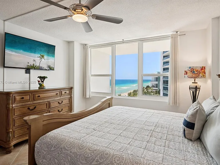 3505 S Ocean Dr #1015 — Photo 6