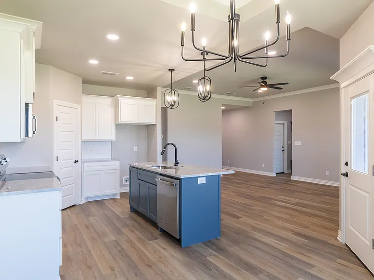 7701 Sawdust Trl — Photo 8