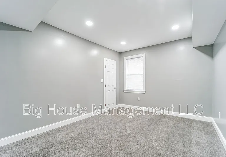 4806 Liberty Heights Ave #4 — Photo 10