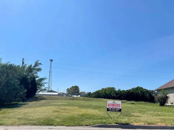 23 Terrace Cir, Concordia, KS 66901