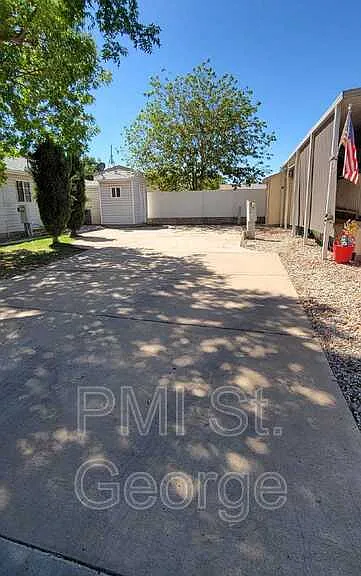 2990 E Riverside Dr #28 — Photo 2