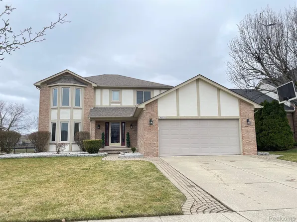 53775 Cranston Dr, Macomb, MI 48042
