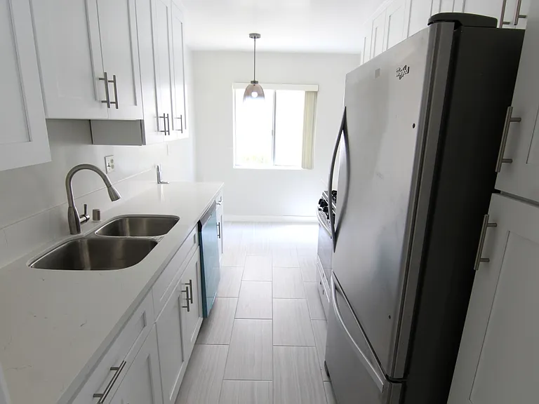 1825 Glendon Ave #1A — Photo 18