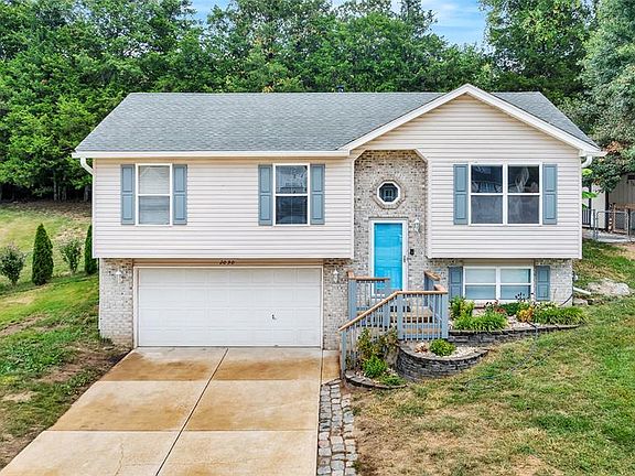 3rd image of 2090 Camino Real Dr