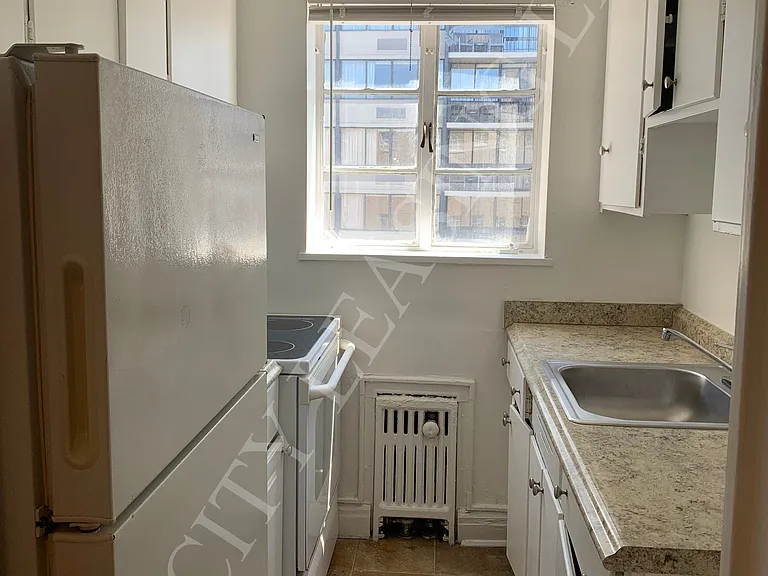 520 East Avenue — Photo 7