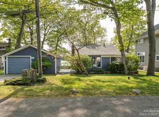 3900 Highcrest Dr, Brighton, MI