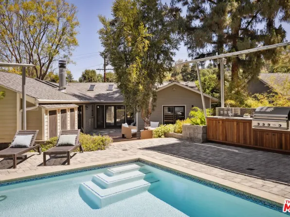 4883 Excelente Dr, Woodland Hills, CA 91364