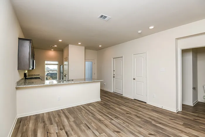 10900 Gray Mare Dr — Photo 7