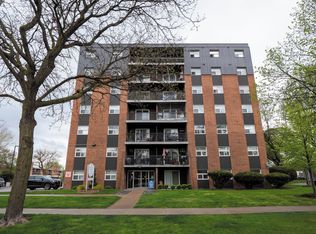 3410 Peter St, Windsor, ON N9C 1J3