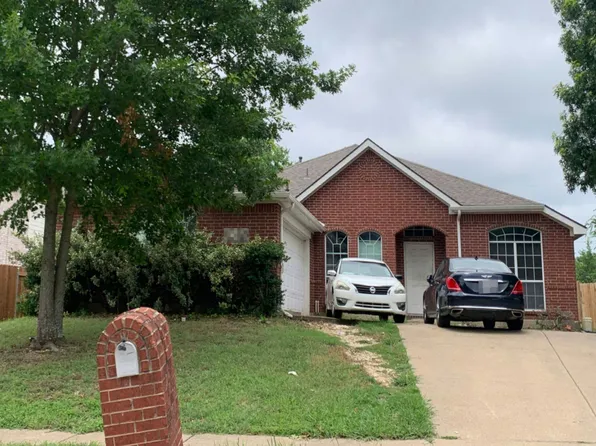 3037 Dorothy Ln, Glenn Heights, TX 75154