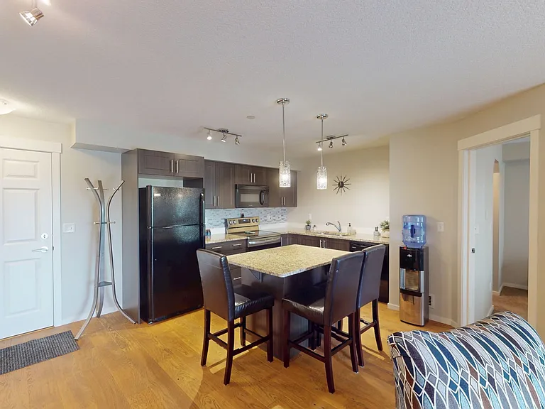 1207 Copperstone Park SE — Photo 2