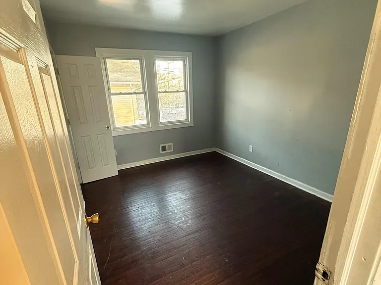 401 Ridge Ave — Photo 7