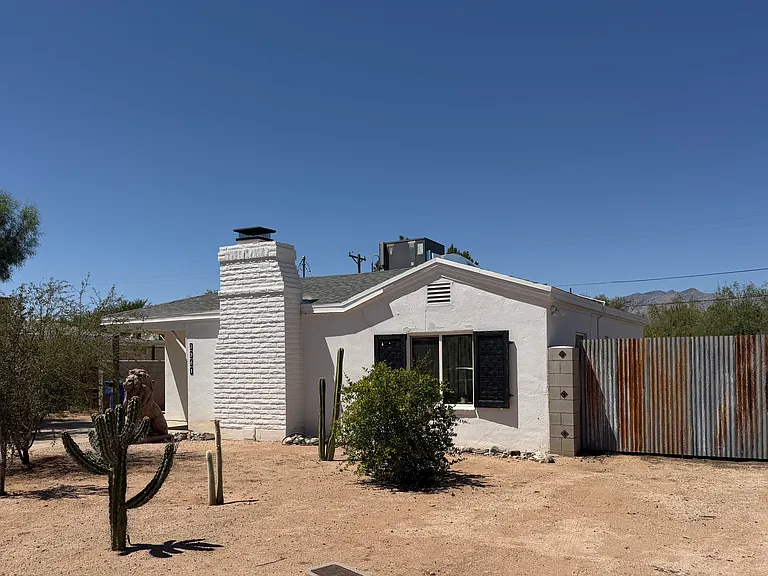 3981 E Desmond Ln — Photo 11
