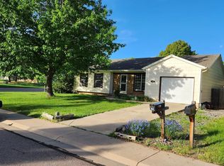 3295 S Cody Ct, Lakewood, CO 80227