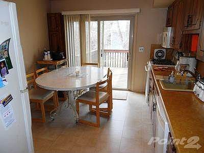 Eat-In Kitchen view 1