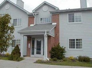 8410 Glenwillow #104 Ln, Indianapolis, IN