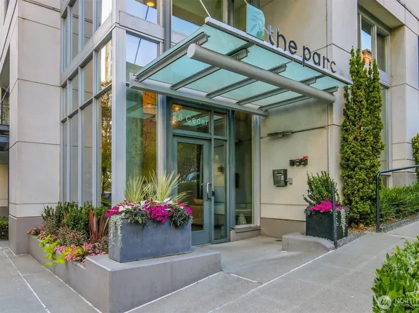 76 Cedar Street #808, Seattle, WA 98121