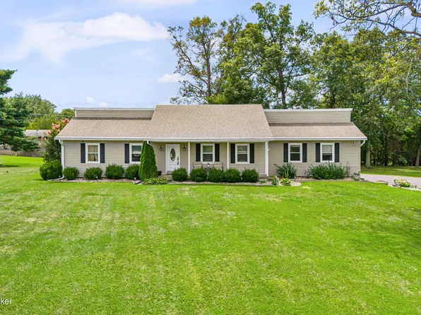 1810 Foxboro Rd, La Grange, KY 40031