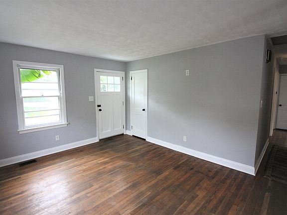 4th image of 4828 S Oliver Dr